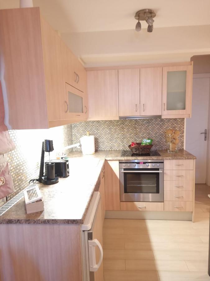 Ferienwohnung Διαμερισμα Su Casa Koropi Exterior foto